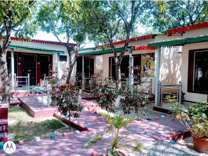 Exterior & Views 2, Paawan Home Stay, Nainital