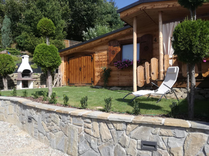 Others 3, Caloroczne domki z jacuzzi Pasja I, Nowy Targ