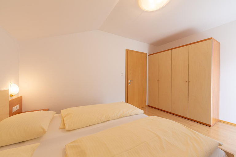 Others 3, Residence Trenker Luis, Bolzano