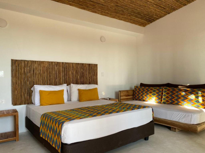 Bedroom 2, Hotel Wayira Beach by On vacation, Manaure