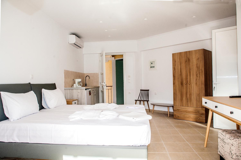Bedroom 2, Athineon, Ionian Islands