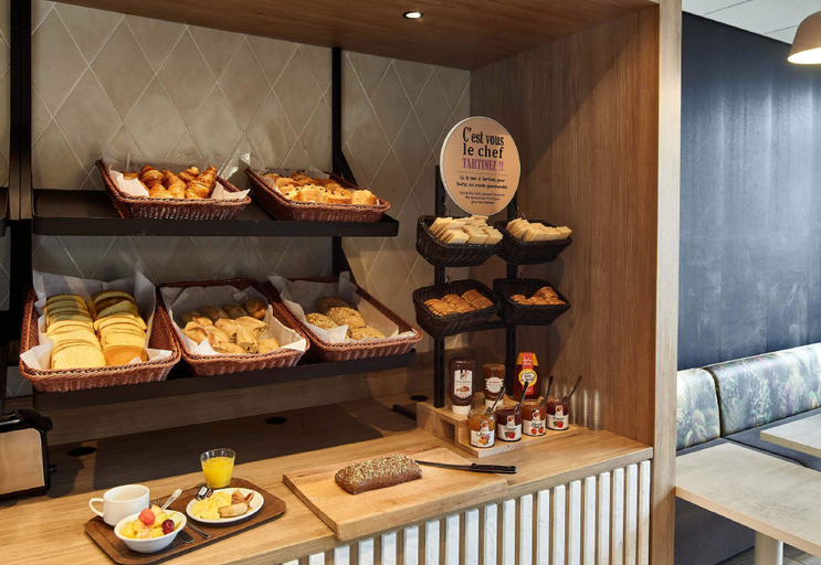 Food & Drinks 5, B&B Hotel Cergy Pierrelaye, Val-d'Oise