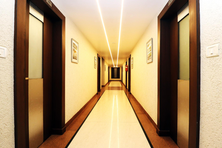 Public Area 2, Hotel Rajhans Regent, Bhopal