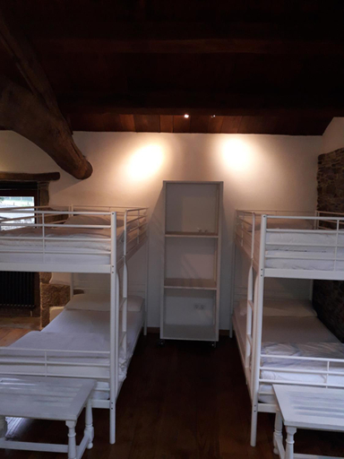 Others 4, Albergue o Xistral, Lugo