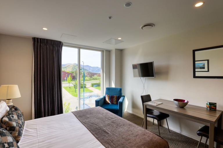 Bedroom 2, Ramada Suites by Wyndham Queenstown Remarkables Park, Queenstown-Lakes