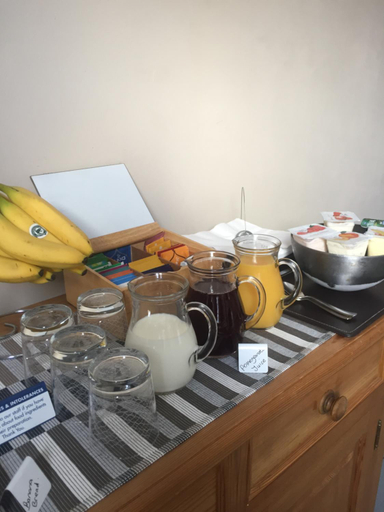 Food & Drinks 4, Number 29 - Only Adults, Isle of Wight