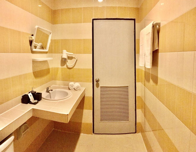 Bedroom 4, The Luka Guesthouse and Restaurant, Phuket Island