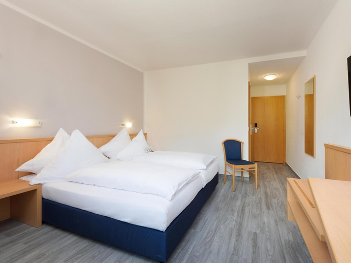 Bedroom 9