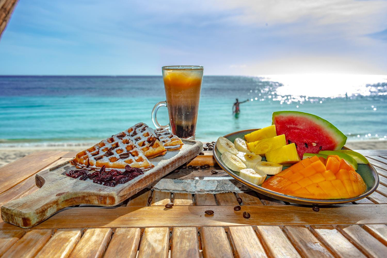 Food & Drinks 5, Posada Arco Iris, West End, Roatán