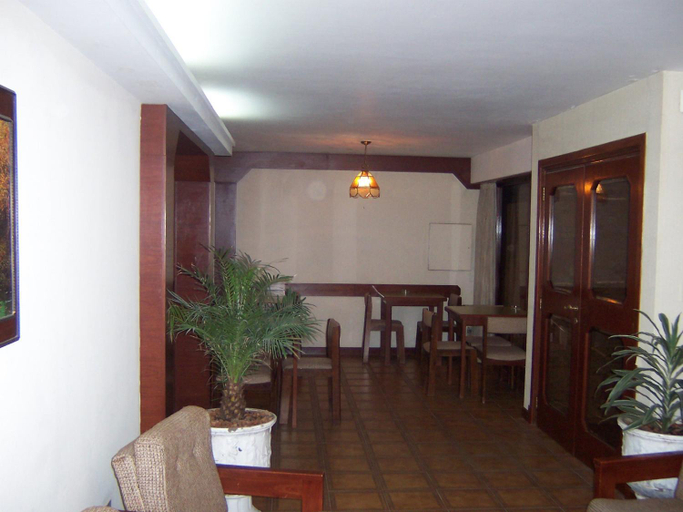 Shared lounge/TV area 4, Hotel Arenas, Necochea