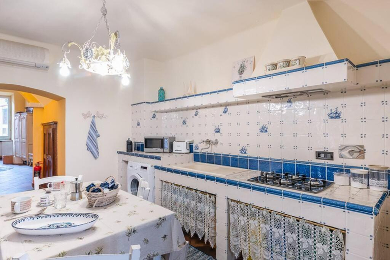 Facilities 3, Noli centro, Ampia Casa stile Kinfolk + Parcheggio, Savona
