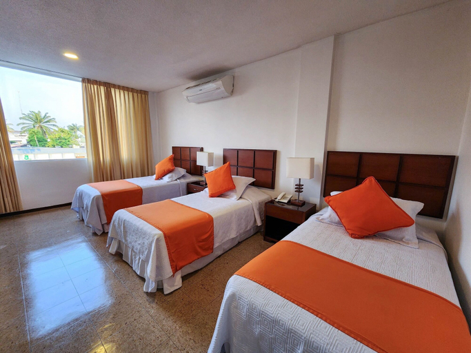 Bedroom 3, Hotel Anaconda, Leticia