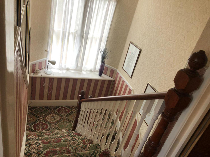Others 5, Everglades Hotel, Torbay