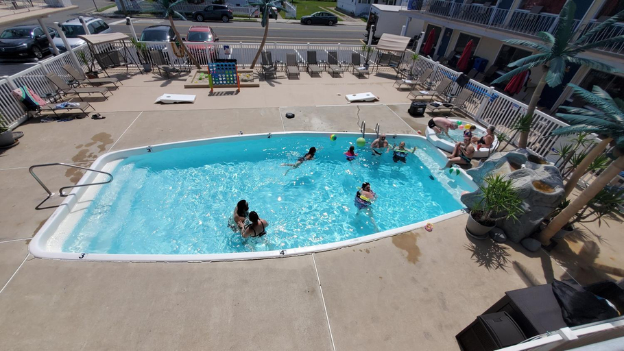 Sport & Beauty, Sandbox Motel, Cape May