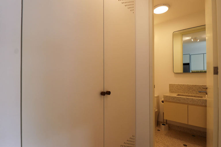 Bathroom 4, Amazing 2BR in Miraflores, Lima