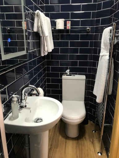 Bathroom 3, Number 29 - Only Adults, Isle of Wight