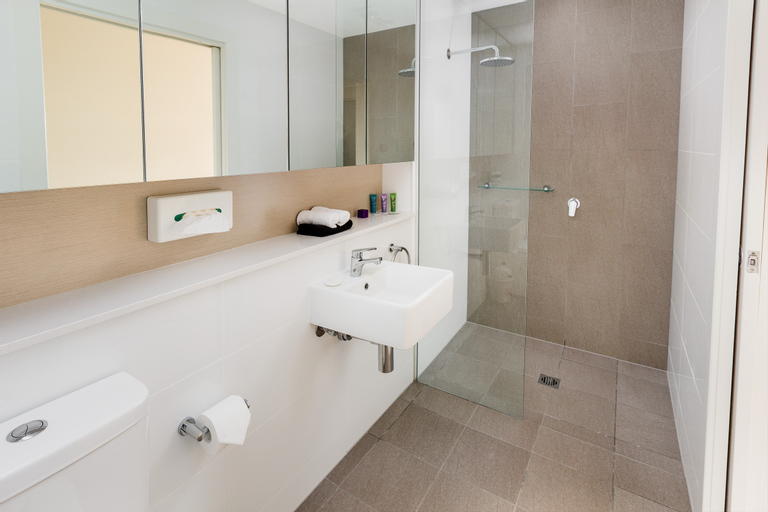 Bathroom 9