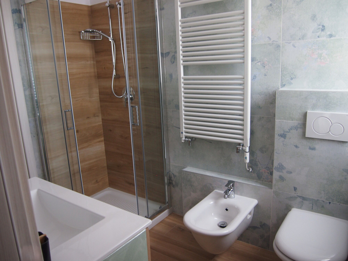 Bathroom 5, RONCOLA 2021, Bergamo