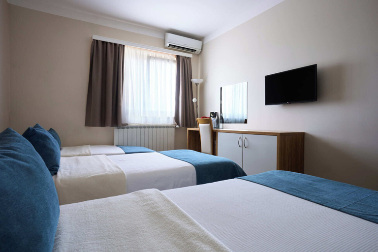Bedroom 4, Hotel Phoenix, Velika Gorica