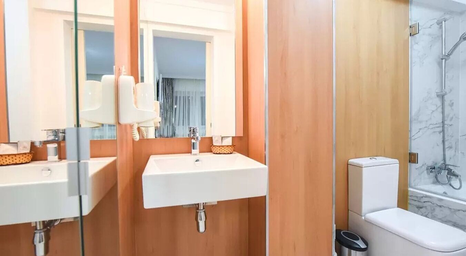 Bathroom 2, Cismigiu Boheme Apartment, Municipiul Bucuresti