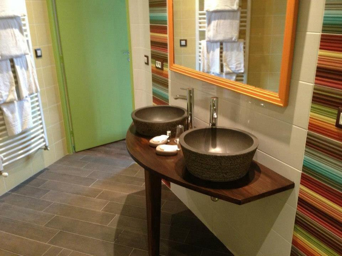 Bathroom 3, chambres d'hotes saint hubert, Indre-et-Loire