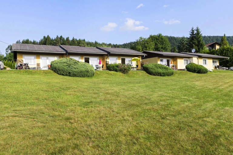 Exterior 2, Bungalow on Lake Klopein With Garden, Völkermarkt