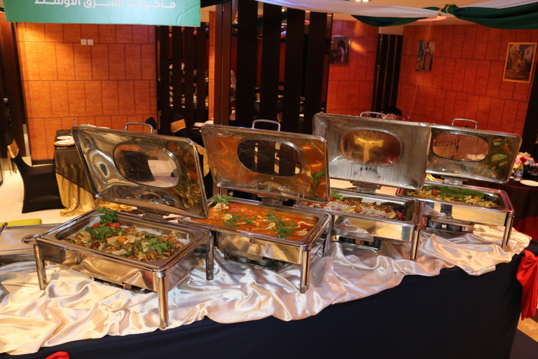Food & Drinks 4, Holiday Villahail