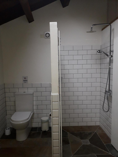 Others 5, Albergue o Xistral, Lugo