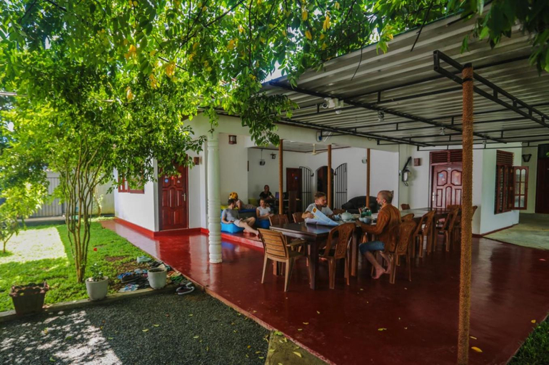 Food & Drinks 5, Gihan Guesthouse, Weligama