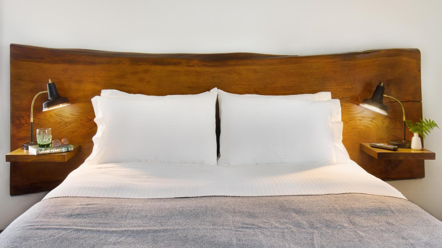 Bedroom 2, Main and Mountain, Windsor