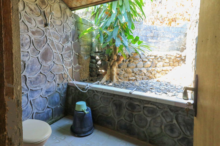 Bathroom 10