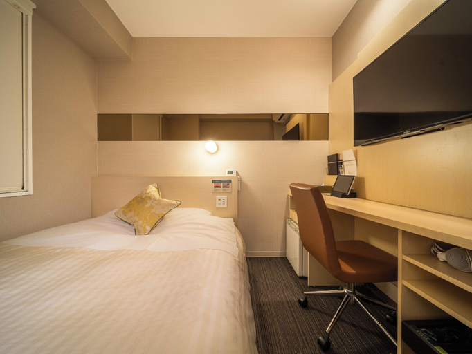 Bedroom 3, Super Hotel Premier Musashi Kosugi Ekimae, Kawasaki