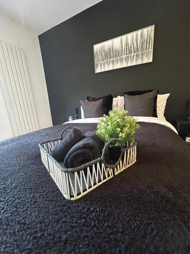 Bedroom 2, AMAZING CENTRAL 3 bed REFURB sleeps 5, Lincolnshire