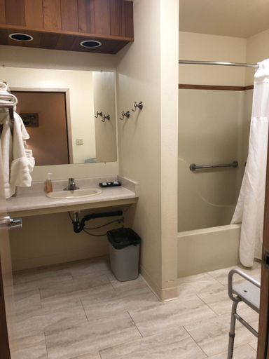 Bathroom 5, Aurora Denali Lodge, Denali