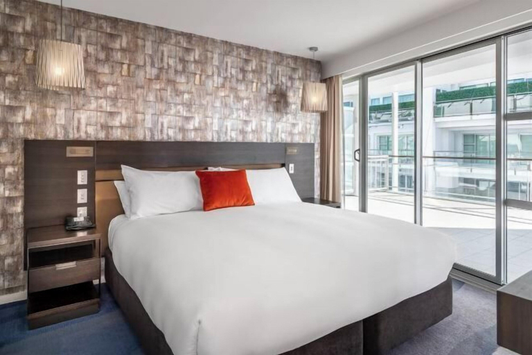 Bedroom 25