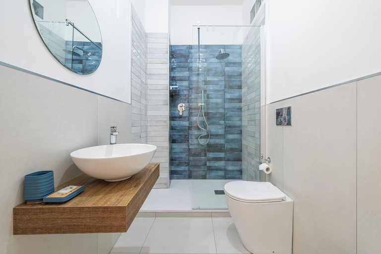 Bathroom 3, Blanco Rooms, Cagliari