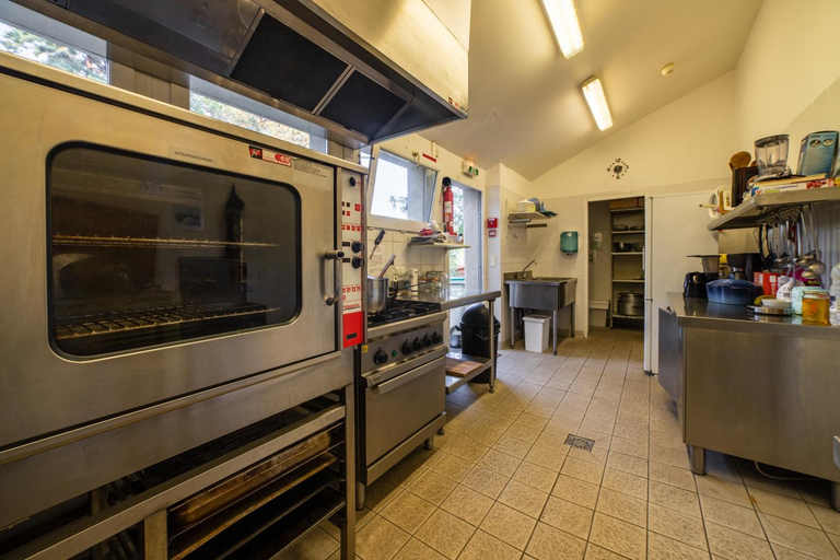 Kitchen 2, GITE DES 3 ETANGS, Haute-Loire