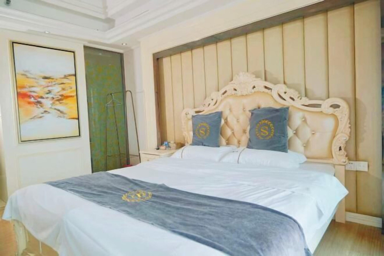 Bedroom 12