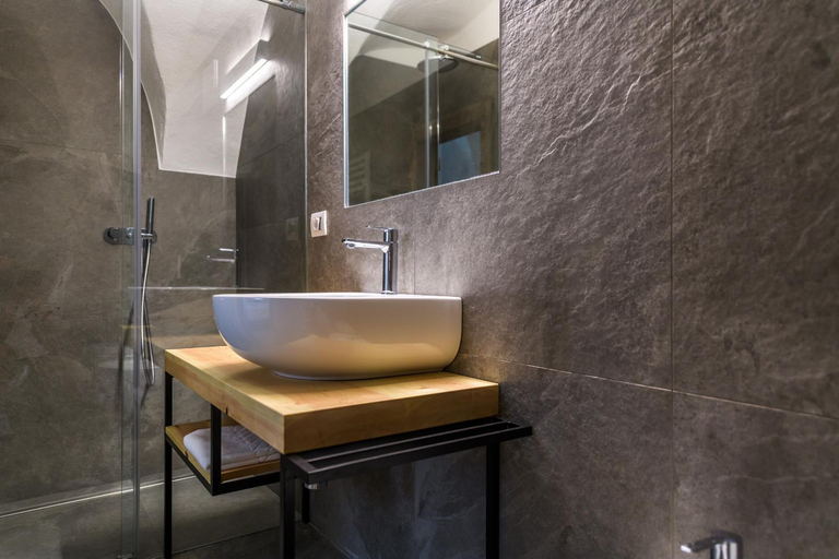 Bathroom 3, Casa Kaki - Eco friendly Apartments with Parking & Private Courtyard, Verona