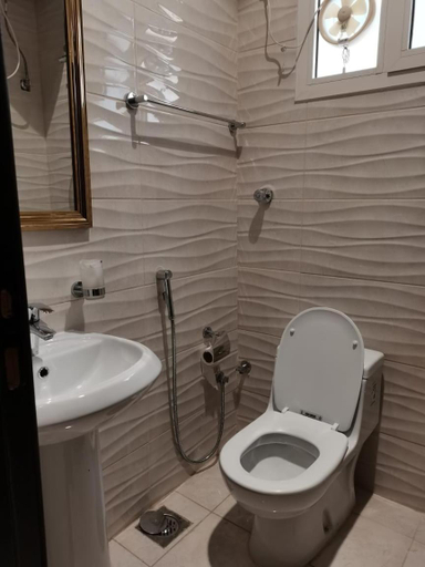 Bathroom 4, Al Aman Serviced Apartments, Al Madinah Al Munawwarah