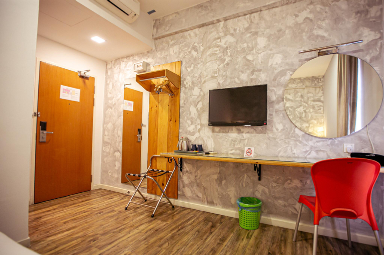 Bathroom 4