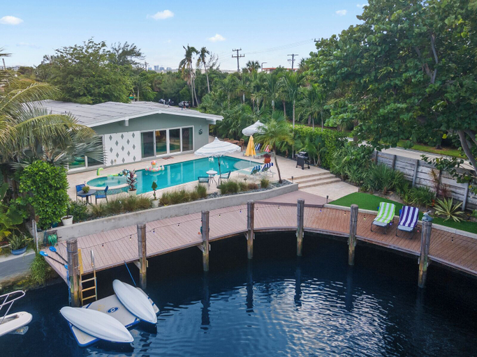 Exterior & Views 1, Villa Piano, Broward