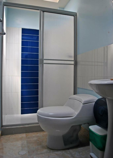 Bathroom 3, Hotel Victoria, Manizales