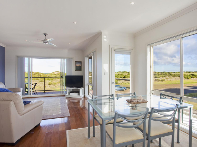 Others 5, Esplanade Frontage 1 209, Surf Coast - East