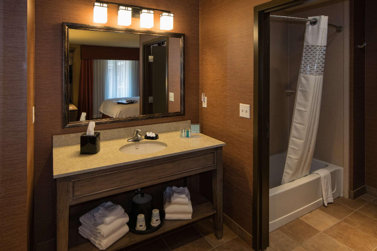 Bathroom 4