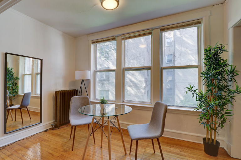 Others 5, ROVE LIVING/KB - Prospect, Milwaukee
