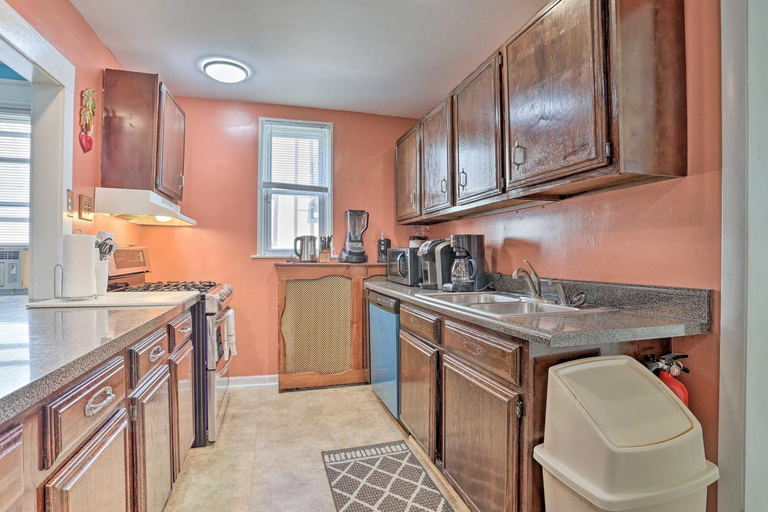 Others 4, Suburban Home w/ Backyard Patio < 7 Mi to Dtwn!, Delaware