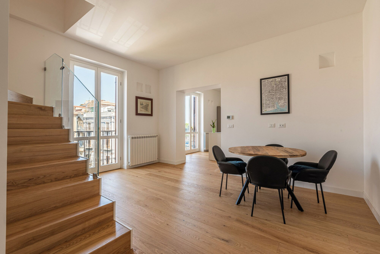 Others 4, Oretea Apartment with Terrace, Palermo