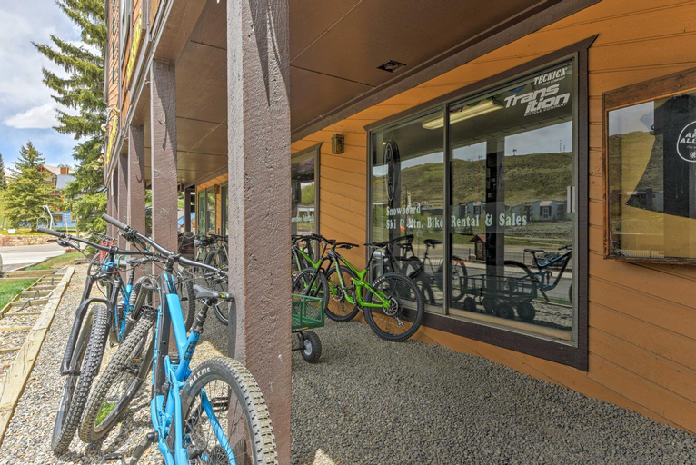 Mt Crested Butte Cajun Chalet Condo Walk to Ski, Gunnison