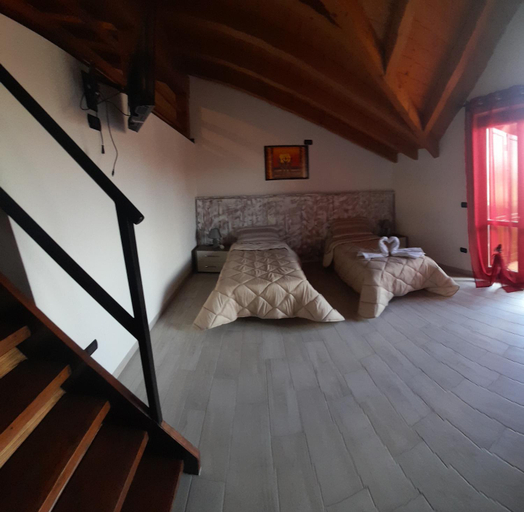 Others 4, B&B GRANDSON, Varese
